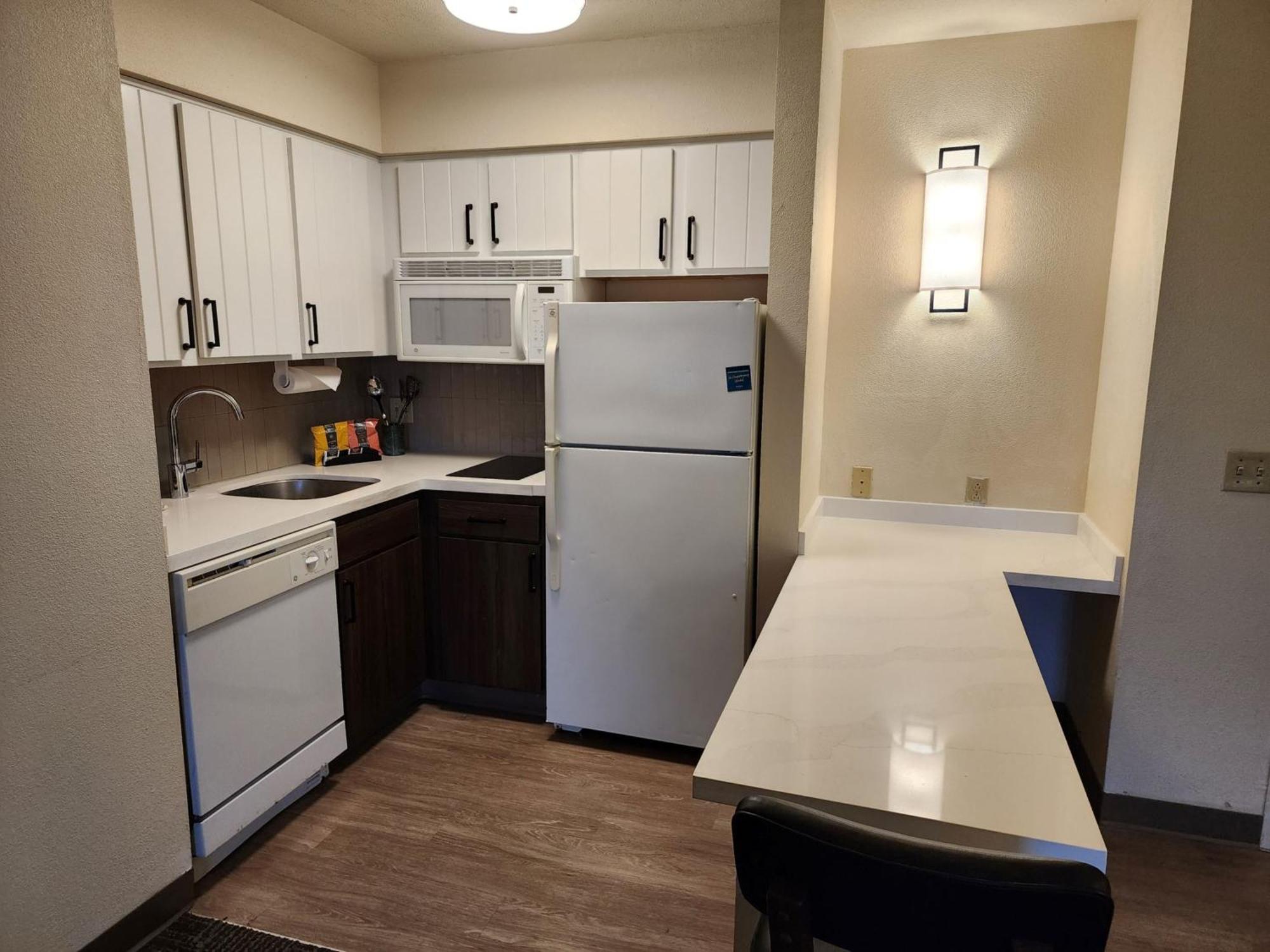 Staybridge Suites Allentown Airport Lehigh Valley By Ihg Exterior photo